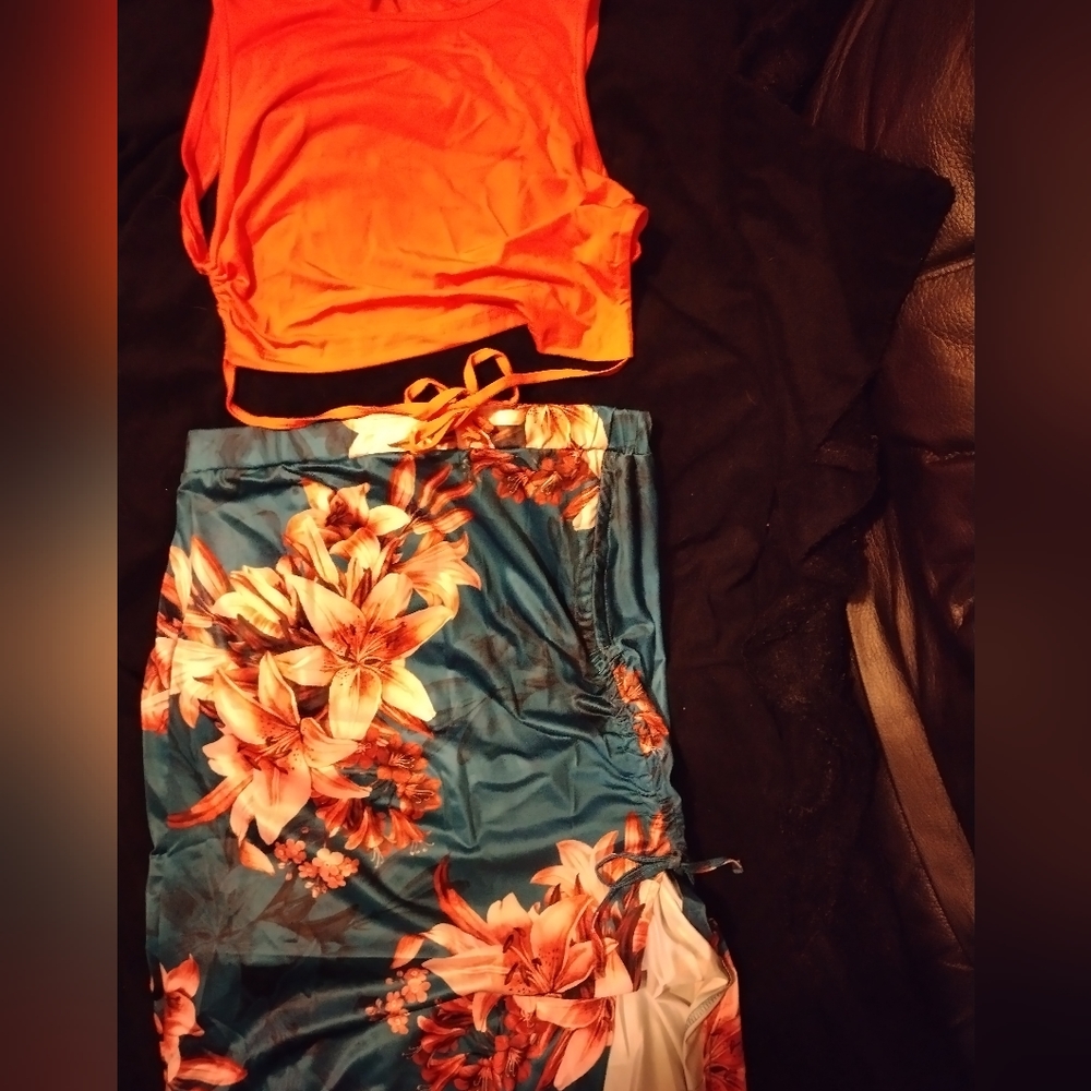 2-piece shirt and skirt combo - Never worn!